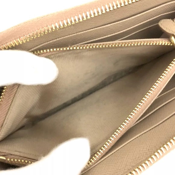 🏆💎💯 Prada Saffiano Leather Zip Around Wallet - Picture 6 of 8